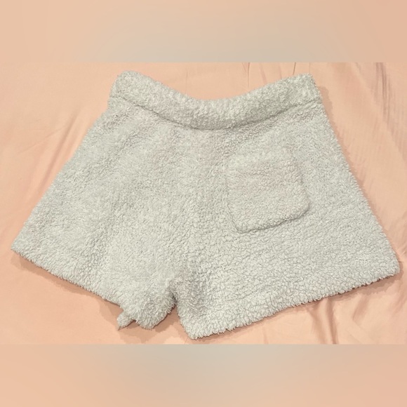 GELATO PIQUE x ANIMAL CROSSING Fluffy Shorts Dom Chachamaru Sheep Villager OS - Picture 2 of 3